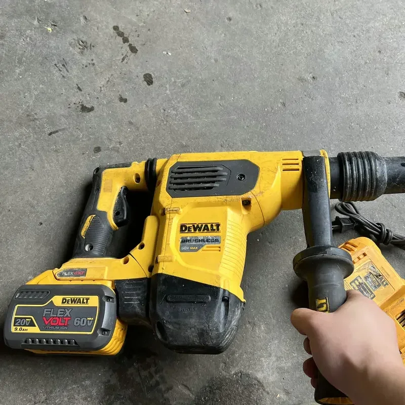 DEWALT FLEXVOLT Hammer Drill DCH481 with 9AH - DCB 118 60v Flex Volt Cordless Battery SECOND HAND