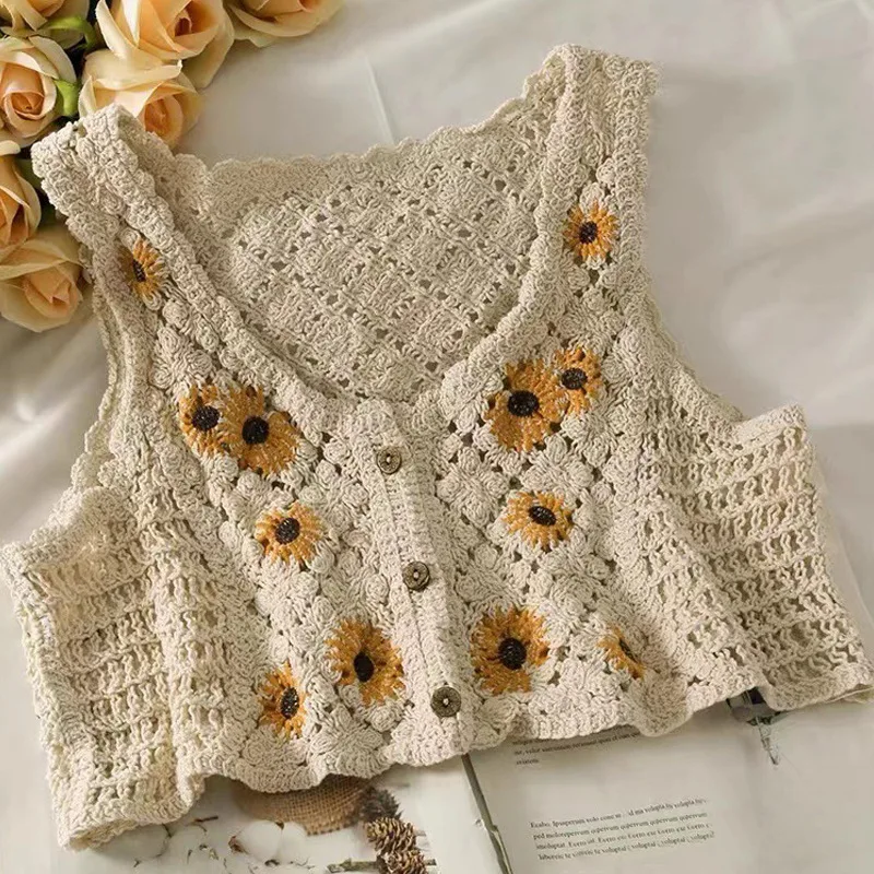 French Retro Hollow Daisy Knitted Forest-style Vest for Women Short V-neck Vest for Outer Layering and Inner Layering Жилет