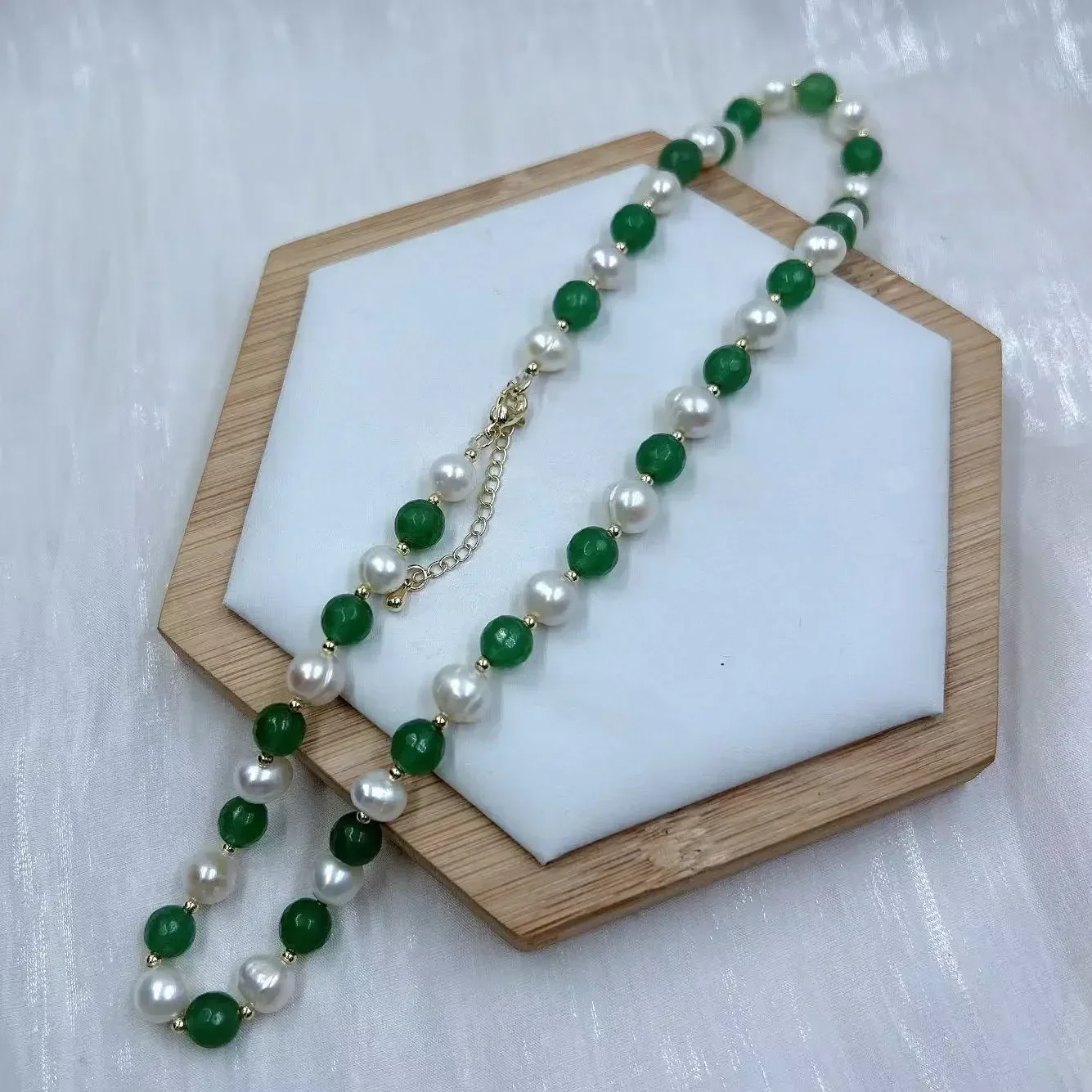 8mm White Natural Freshwater Pearl  Elegant Green Faceted Jade Boho Women Gemstone Short Choker Necklace 17-20inch