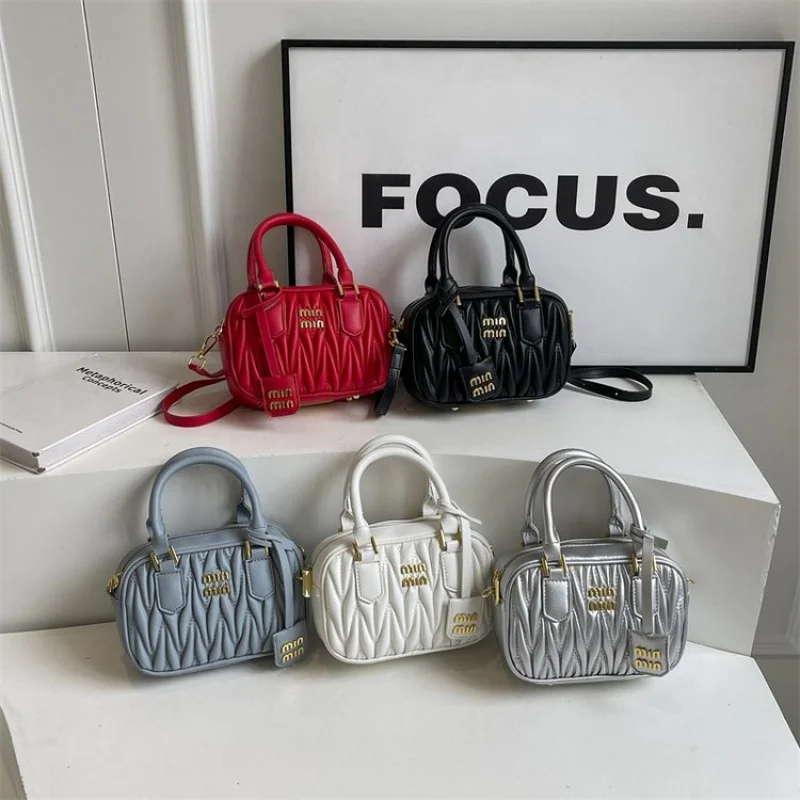 

Premium Genuine Leather Shoulder Bag For Women Stylish Crossbody Handbag Elegant Tote Ladies Designer Luxury Brand