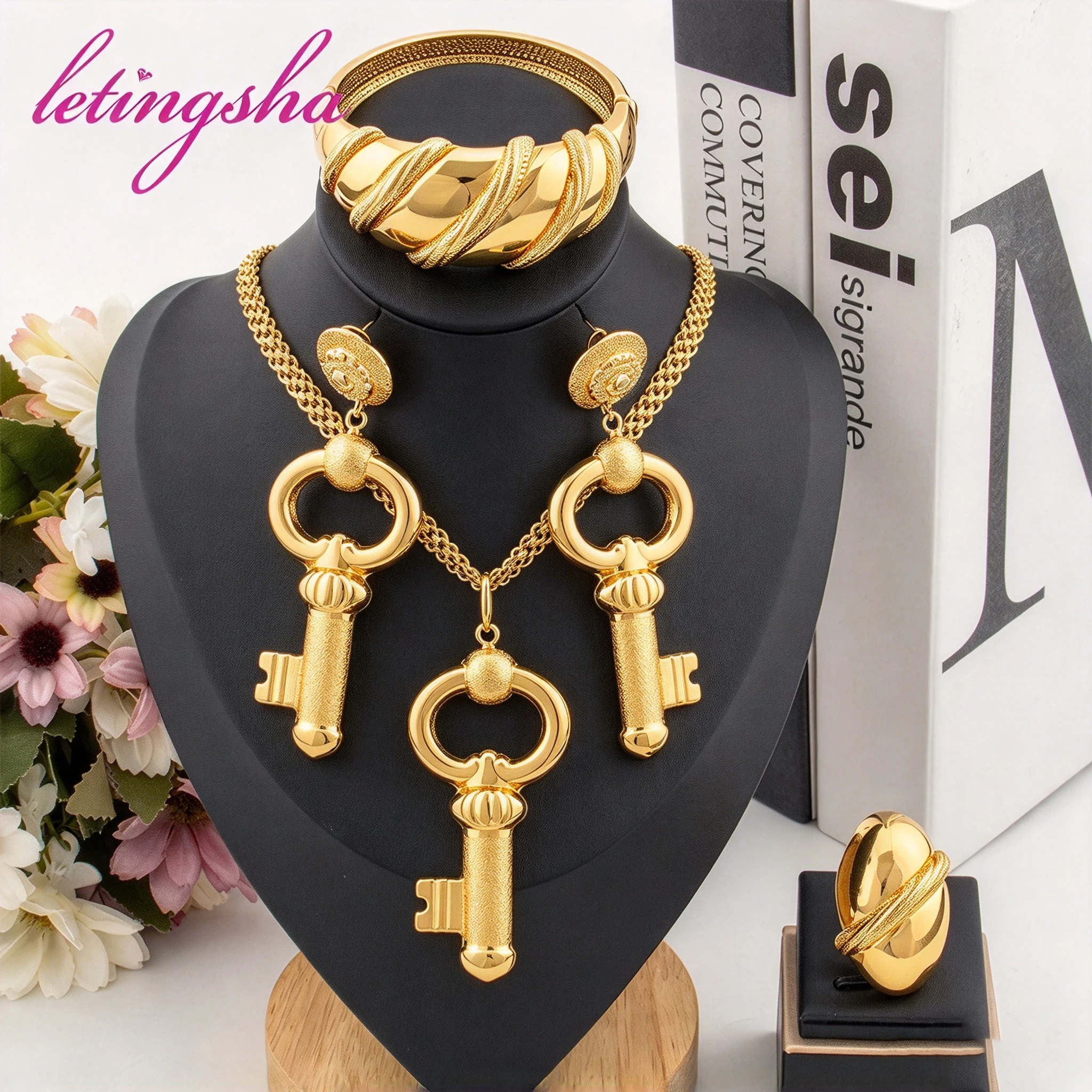 African Copper Gold Plated Jewelry Set Hip Hop Key Design Necklace Earrings Luxury Classic Bangle Ring Set Daily Wear Party Gift