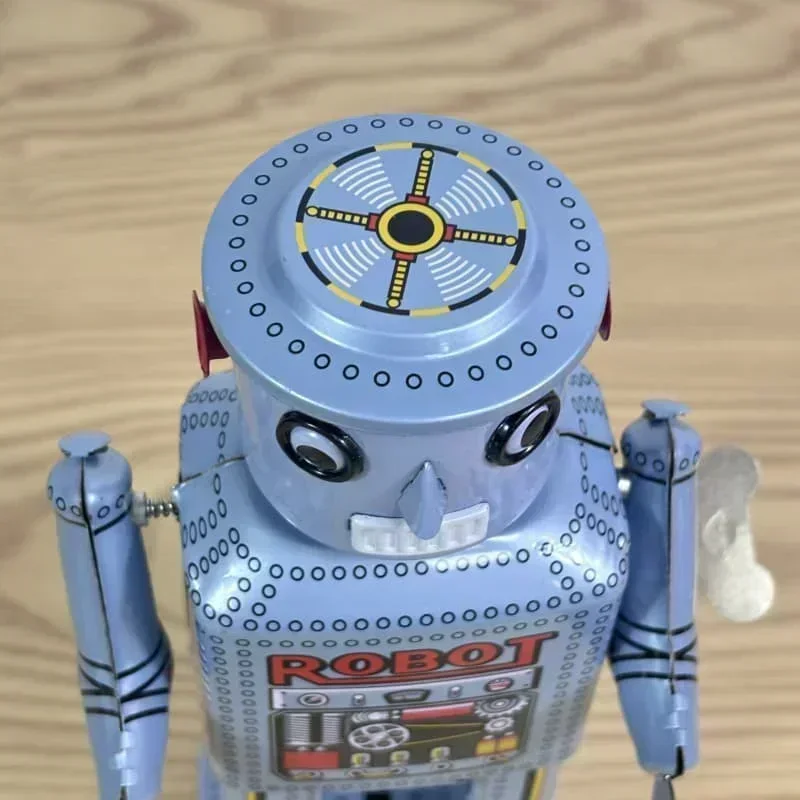 

Mechanical Clockwork Metal Tin Figure Wind Up Toy Moving Arms Swing Alien Robot Retro Children Gift Adult Collection