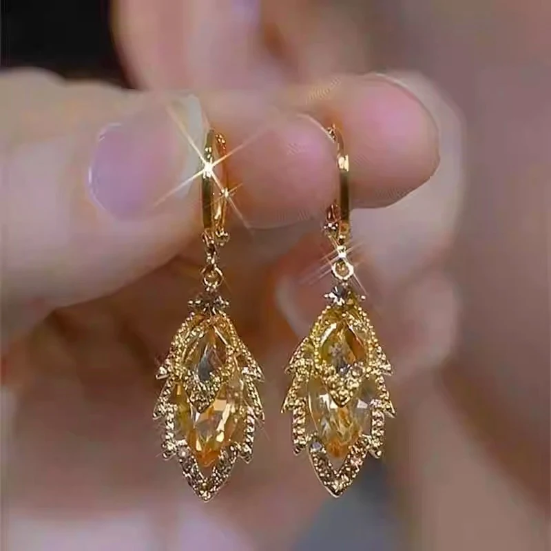 Thumbnail 4 - #25 Drop Earrings Comparison Guide