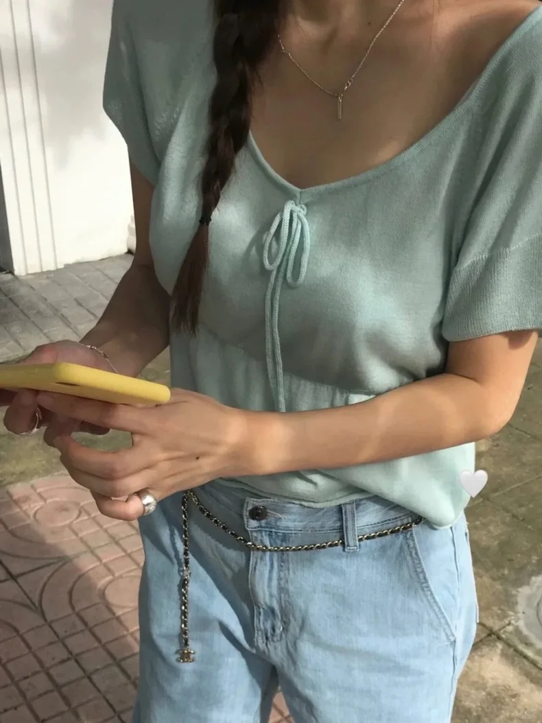 スリムフィット タナット ヴィンテージ Vネック ニット オルト スヴェ T-irt レディース サマー モイスチャー ラウンドネックトップ ノットデザイン