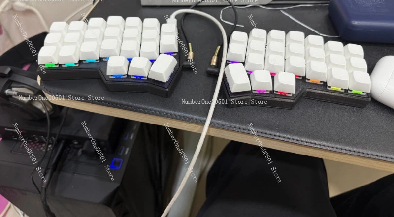 

Split Ergonomic Mechanical Keyboard Hot Swappable Left Right Hand Separation Programmable Tri Mode Bluetooth Wireless