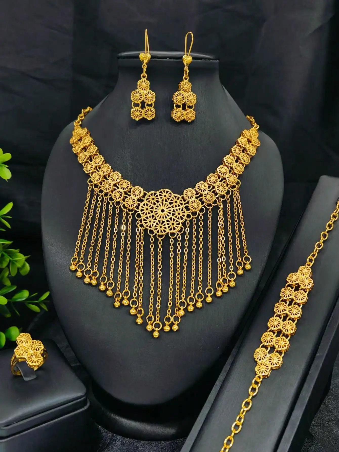 

Dubai New Design Tassel Necklaces Earrings Rings Bracelet Jewelry Sets For Women Wedding Ethiopian Luxury Gold Color Brithday Gi