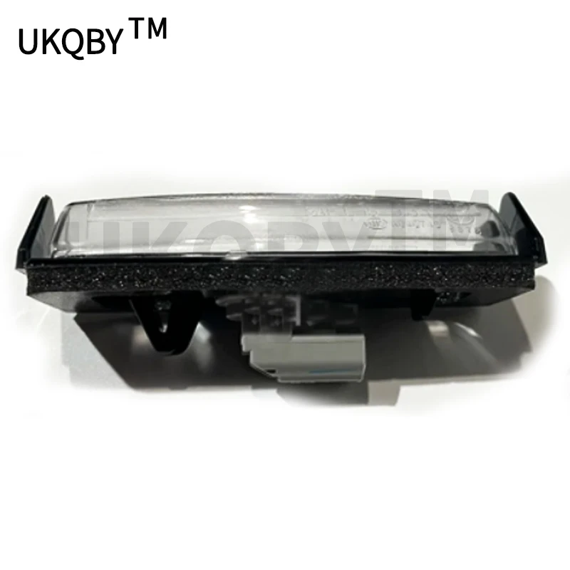 Car license plate lamp assembly 2011-Mit sub ishi rear license plate lamp license plate lampshade shell assembly with bulb