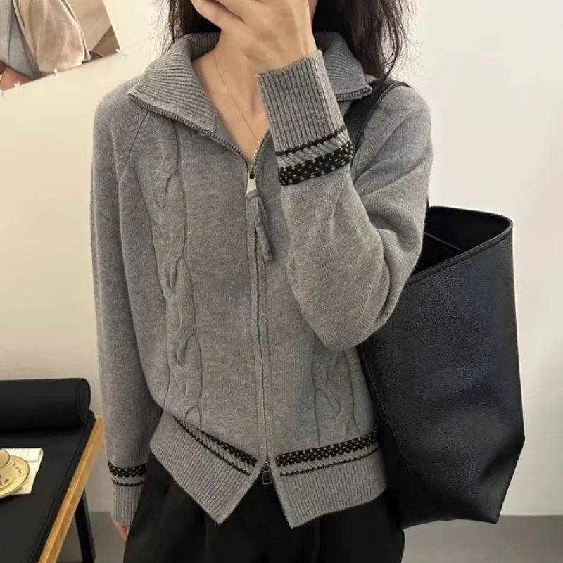 

Knitted Top High-End Feeling Commute Style Gray Zipper Knitted Sweater Women's Fashion Autumn Design Long Sleeve Open Cardigan