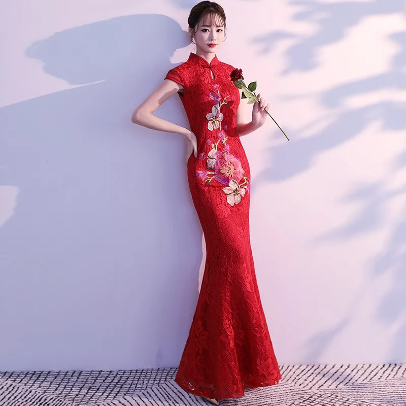 The long ceremonial cheongsam fashion show improved performance fitted red toasting dress for women