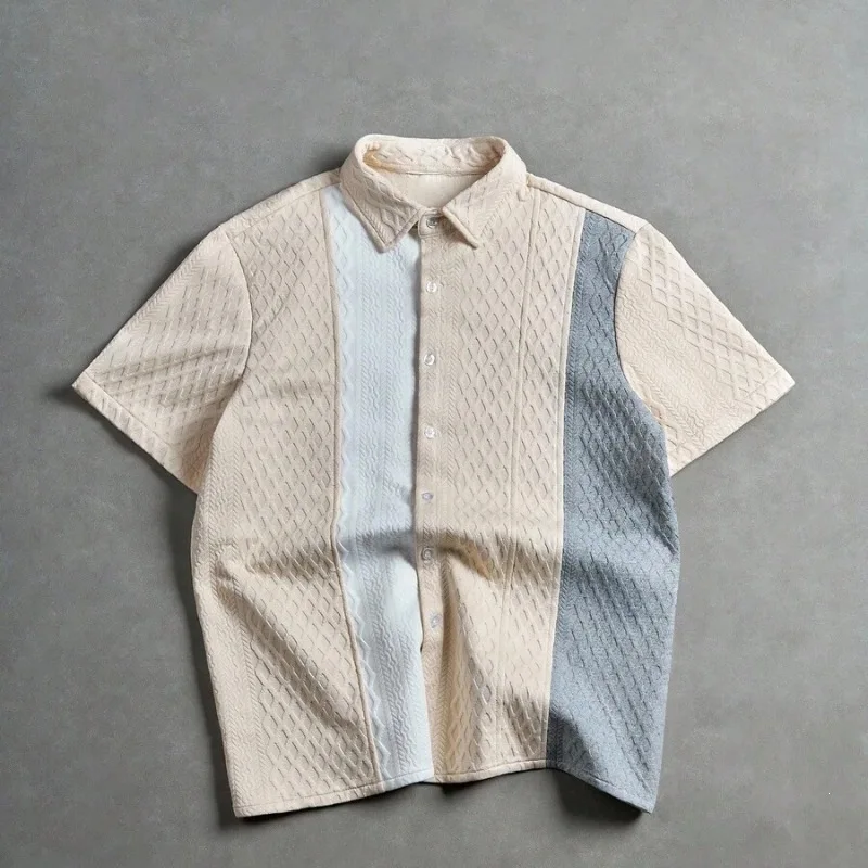 Koreanisches minimalistisches kontrastierendes Patchwork-Strickhemd für Herren, kurzärmelig, mit Revers, lockerer Streetwear-Stil, für Teenager, alltäglich, lässig, mit Knopfleiste – Detail 7