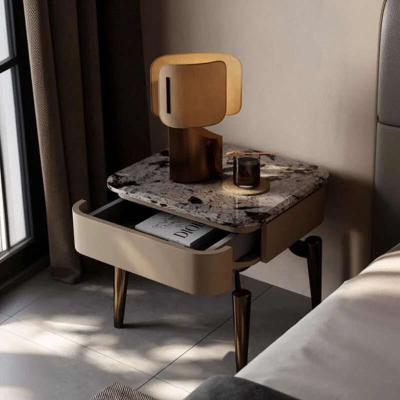 Leichter Luxus, minimalistisch, Villa, groß, flach, Schlafzimmer, Nachttisch, Edelstahl, modern, schlicht