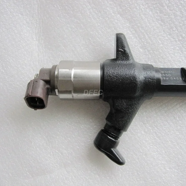 Genuine Diesel Fuel Injector 095000-5550   Engine Parts Ship High Speed Steel  095005550