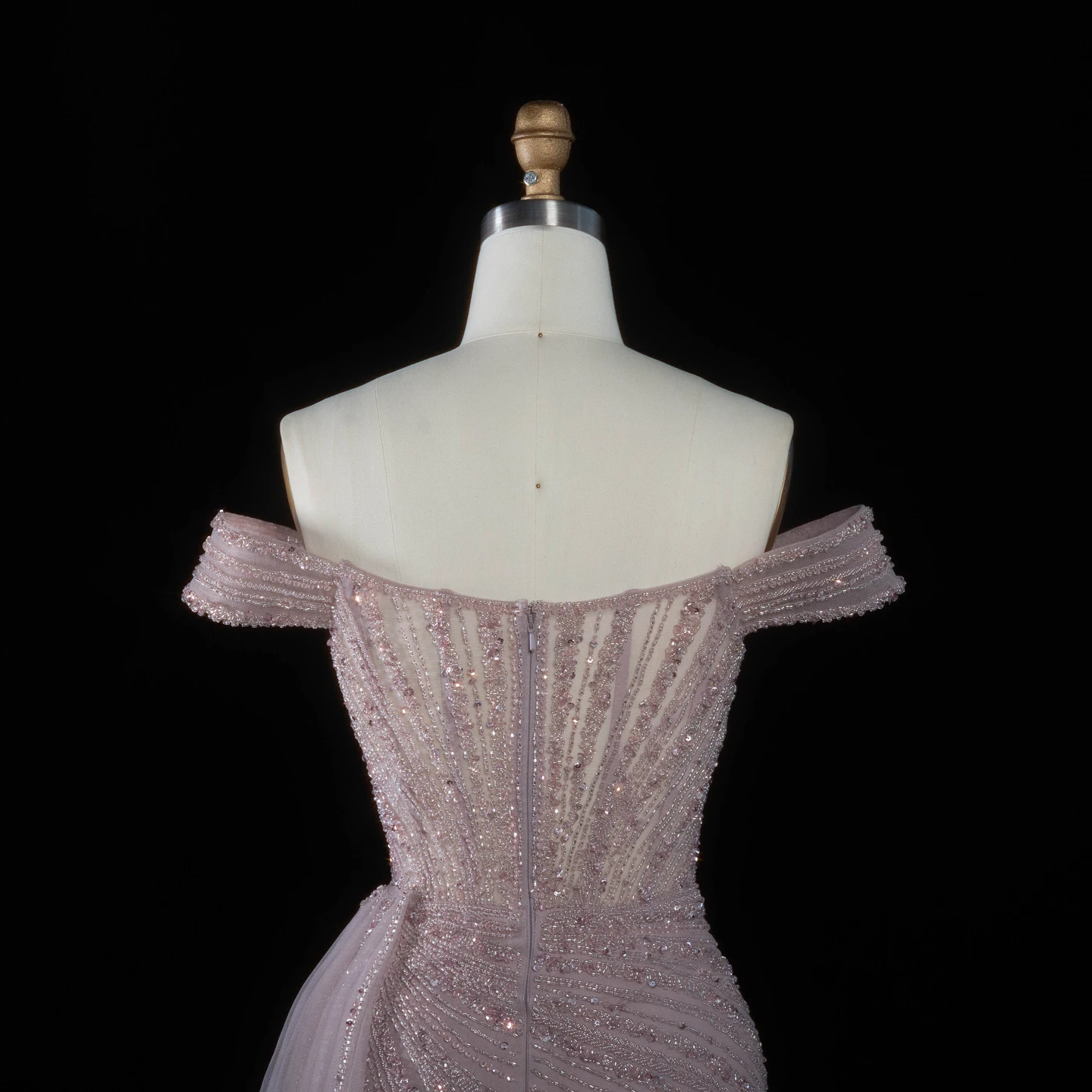 Sharon Said Luxuriöses Rosa Abendkleid, Schulterfrei, Herzausschnitt, Kristallperlen, Meerjungfrauen-Schnitt, Seitlicher Tüll, Formelle Partykleider SS005 Maßanfertigung – Detail 9