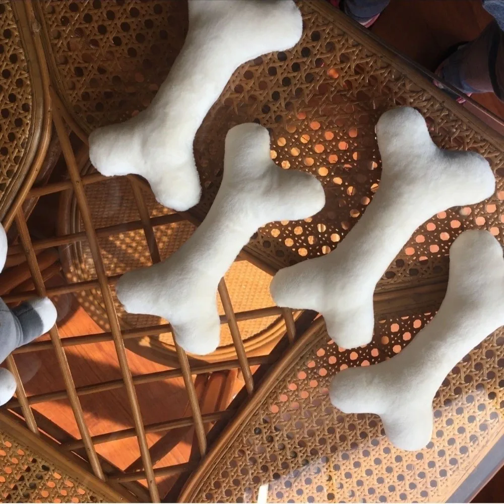 

Cute Beige Bone Pillow Simulation Dog Training Tools 20/40 cm Dog Toy for Dogs