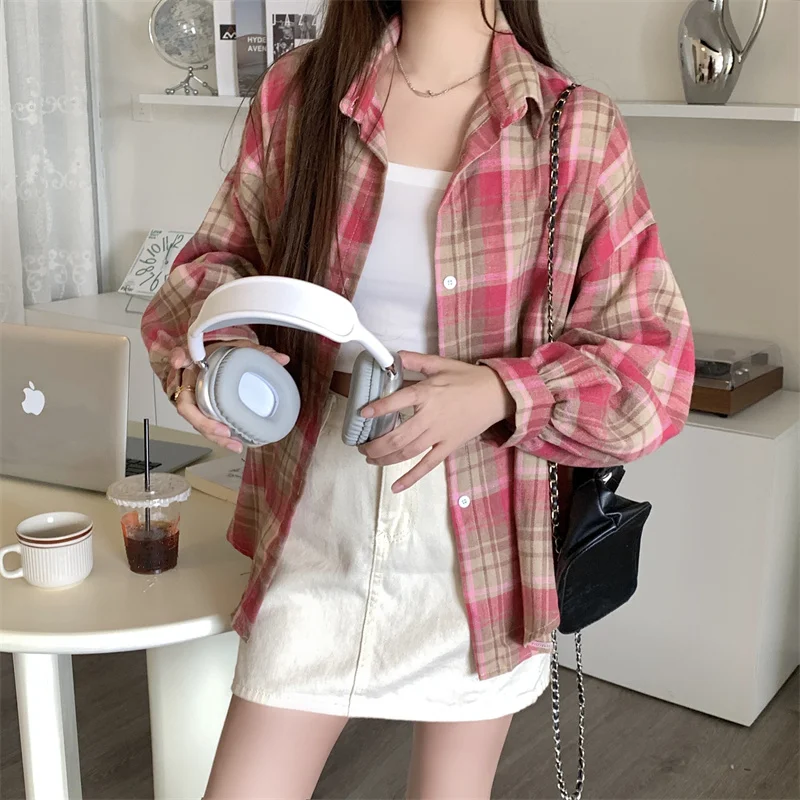 Women Tartan Shirt Long Sleeve Collared Button Up Oversized Plaid Shirt Jacket Grunge Fashion Teenage Girl Spring Summer Outfit