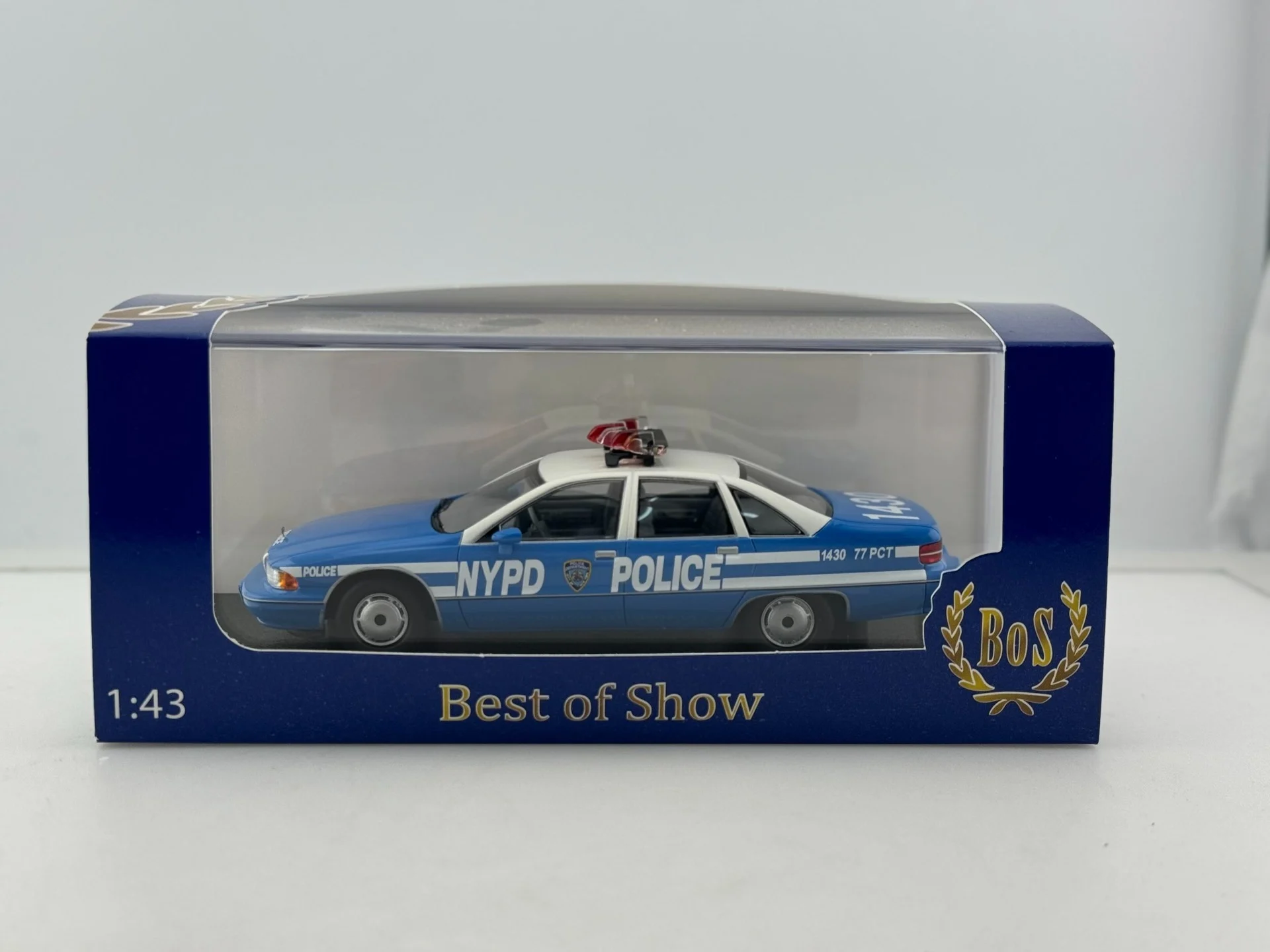 

Литой под давлением BOS, масштаб 1/43 CHEVROLET CAPRICE, американская полицейская машина, модель автомобиля из смолы, Коллекционная игрушка, подарок, сувенир, украшение для дисплея