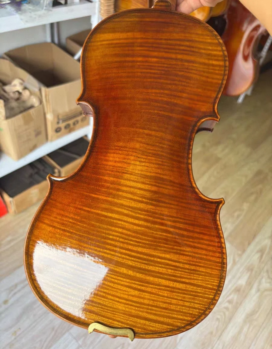 

30 year Professional level violin 4/4 size One piece backboard Handmade Violin Italian retro Oil varnish Violin with accessories