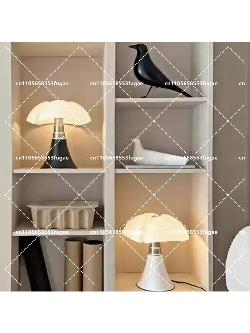 Mushroom Table Lamp Creative Bedside Light Designer Desk Lamp for Bedroom Living Room Decor