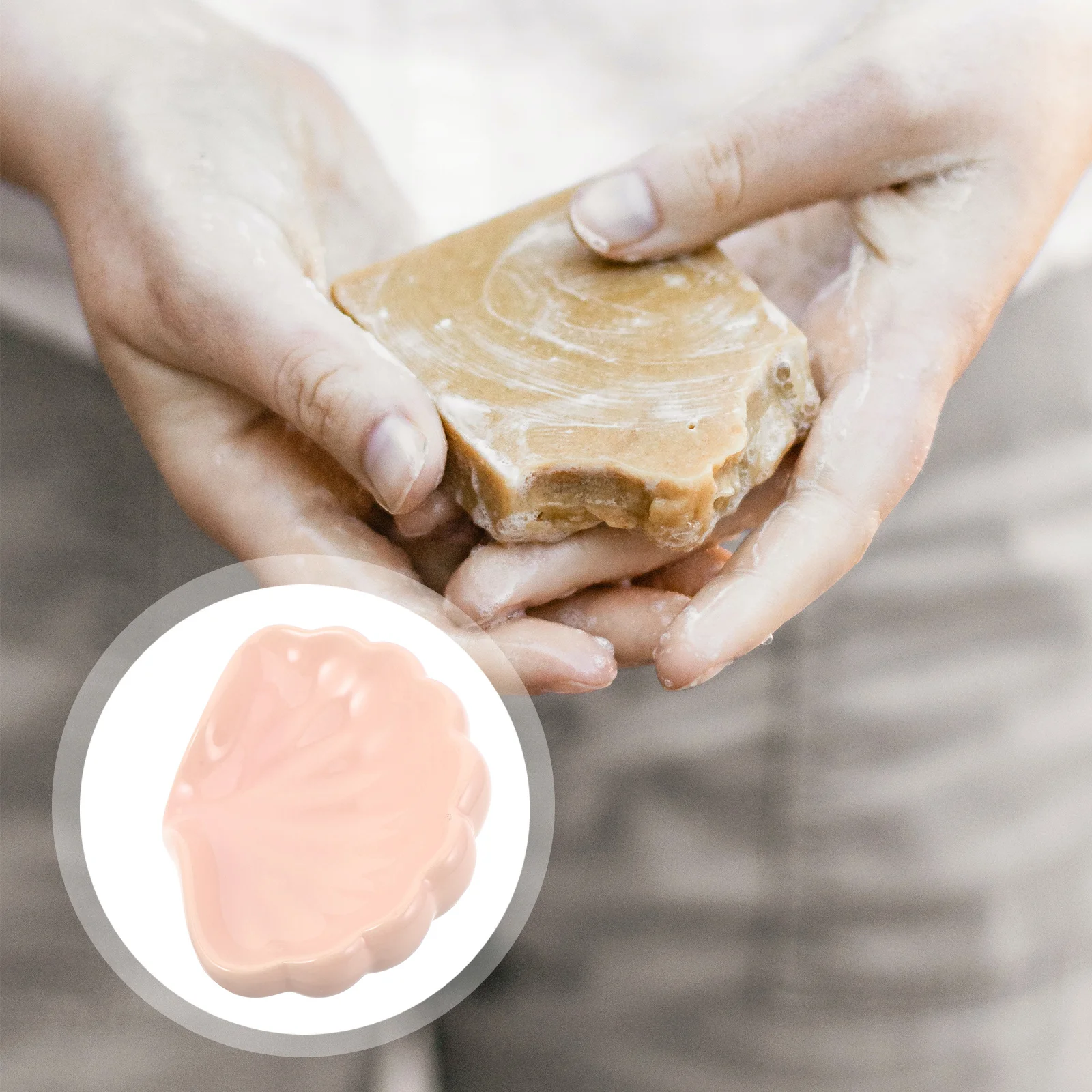 

Ceramic Soap Dish Shell Shape Self Draining Holder for Bathroom Shower Kitchen Counter Jewelry Tray Ceramic Soap Dish