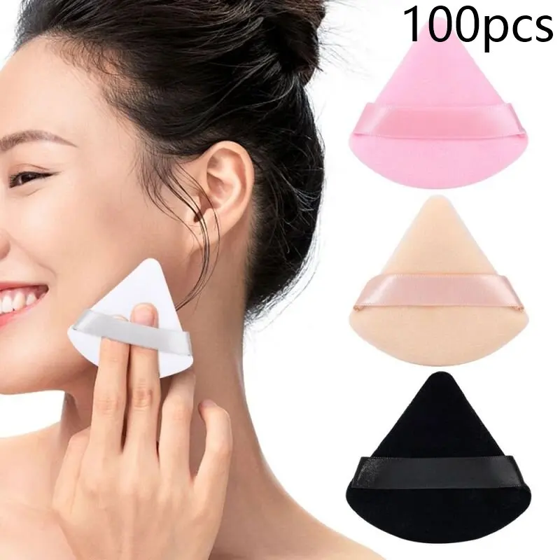 100 قطعة من إسفنجة المكياج المثلثة ​ ، خفيفة الوزن وناعمة، مع مقاس موحد. ​ صغيرة وخفيفة الوزن، وسهلة الحمل.