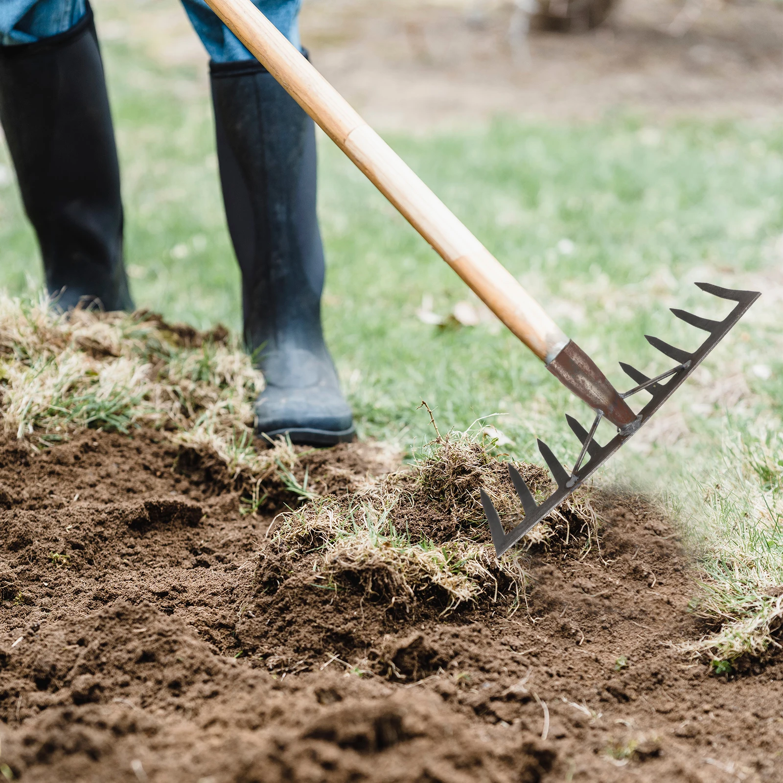 

1pc Garden Rake Cultivator Tool Heavy Duty Steel Lawn Thatching Shrub Rake for Soil Loosening Leaf Gathering Farming Gardening