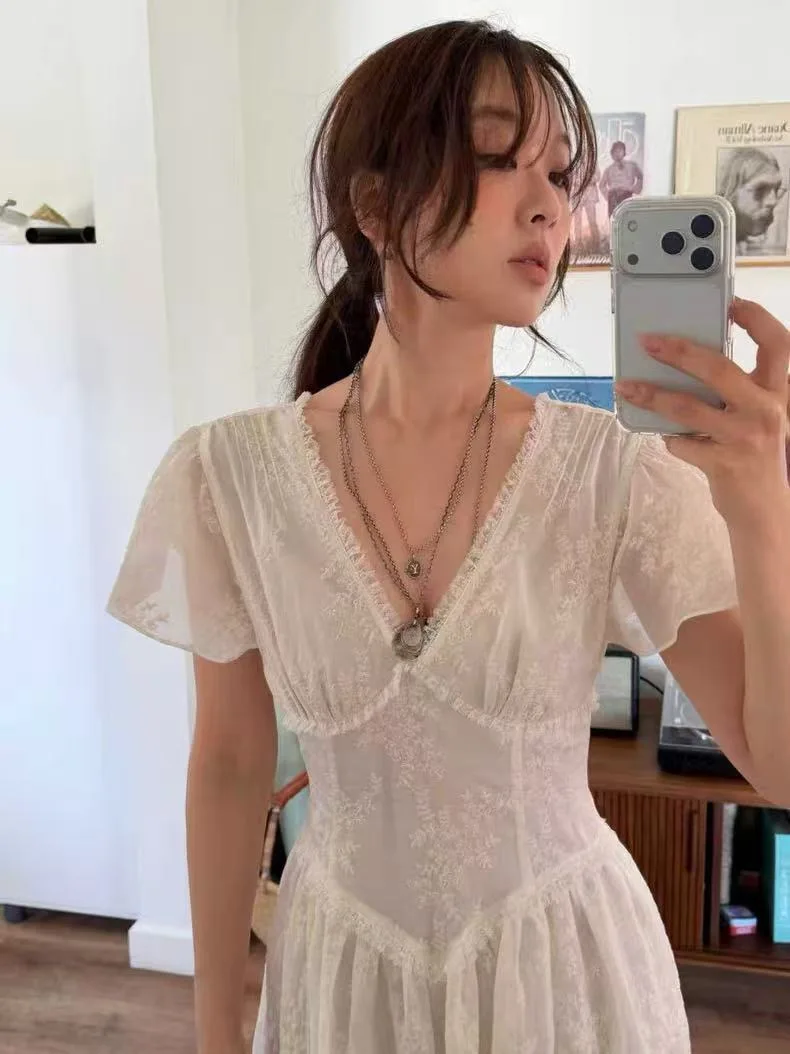 

Spring Summer New Embroidered Lace V-Neck Short Sleeve Dress High Waist A-Line Skirt Polyester Fiber Casual Style Women's Dress