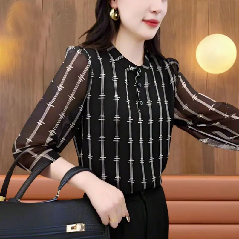 Autumn New Women\'s 2024 Splicing O-Neck Button Vertical Stripe Fashion Minimalist Casual All-match Long Sleeve Blouses Shirts