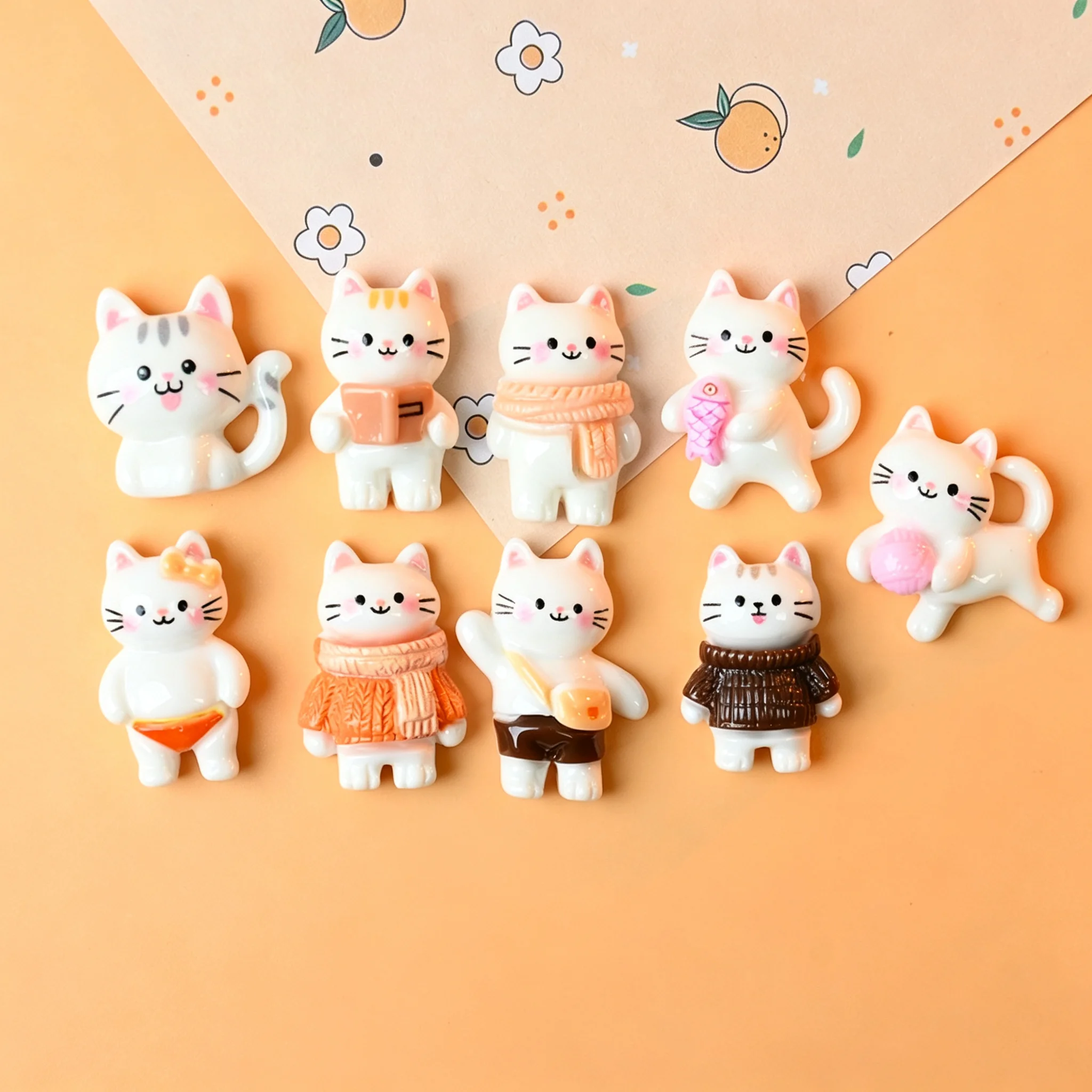 16pcs Mixed Glossy Cartoon Knitted Cat Resin Shoe Charms - Cute Clog Decor for Sandals & Beach Bags
