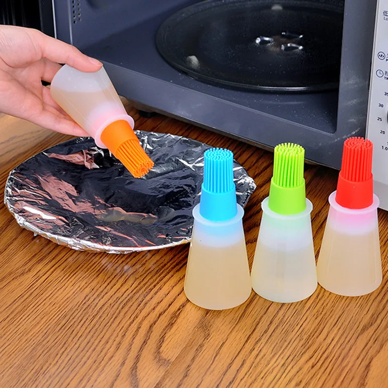 Barbecue Oil Brush Oil Dispenser with Brush High Temperature Resistant Silicone Seasoning Bottle Brush Kitchen Baking Gadgets