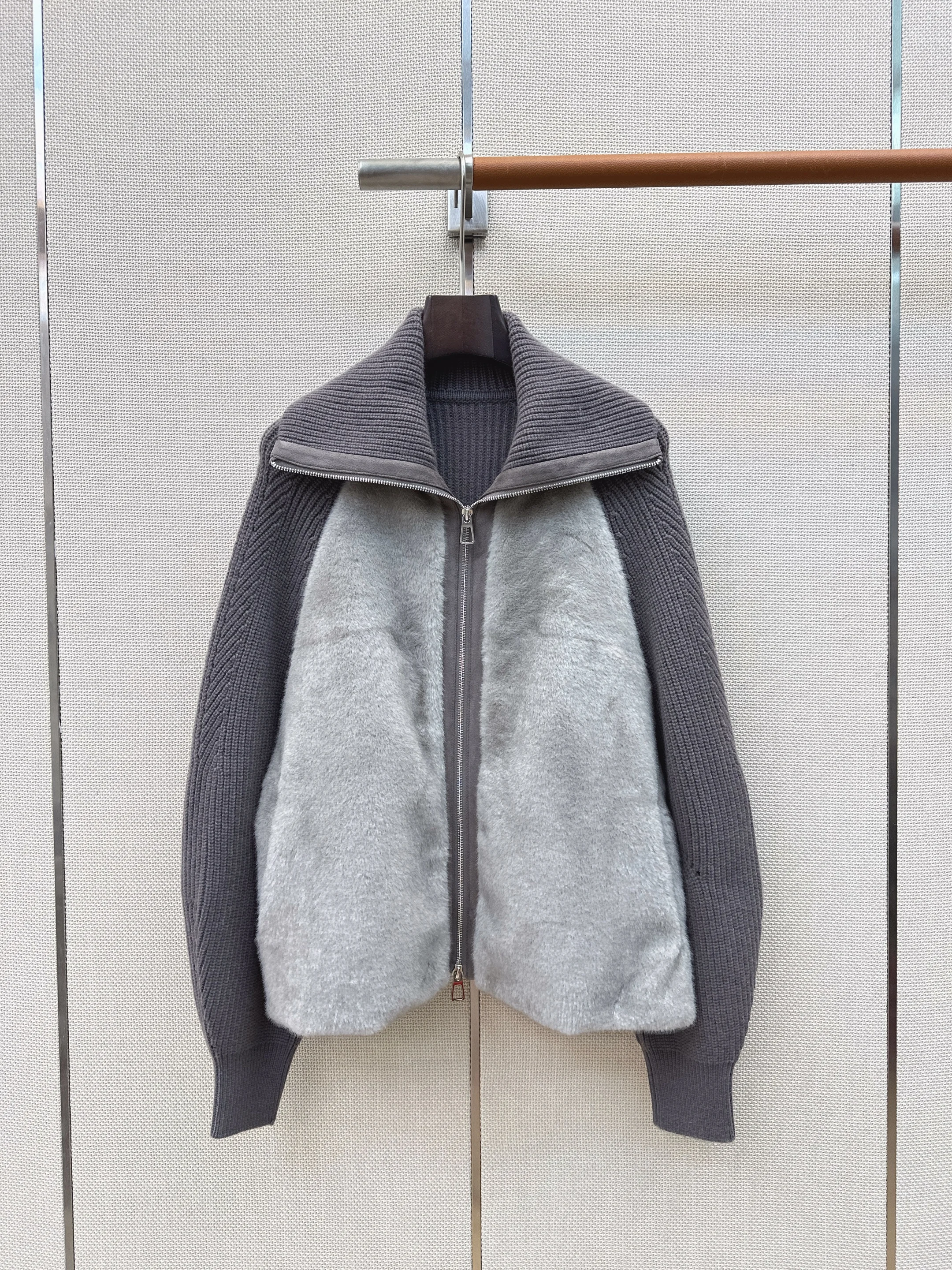 2026 Autumn Winter Large‑lapel Knit‑spliced Down Jacket, Nylon & Wool Knit, Eco‑faux Mink Fur, 90% White Goose Down, Lightweight