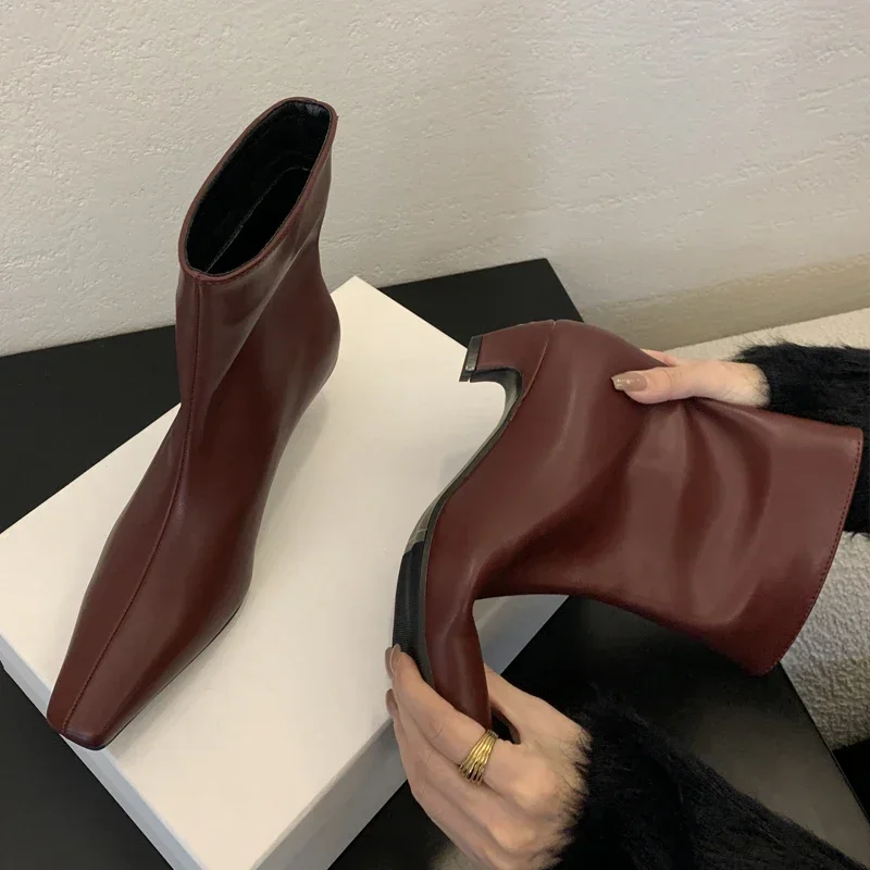 

Aneikeh уличный стиль модные ботильоны с острым носком женские лаконичные туфли на низком каблуке вечерние короткие Botas Mujer осень-зима