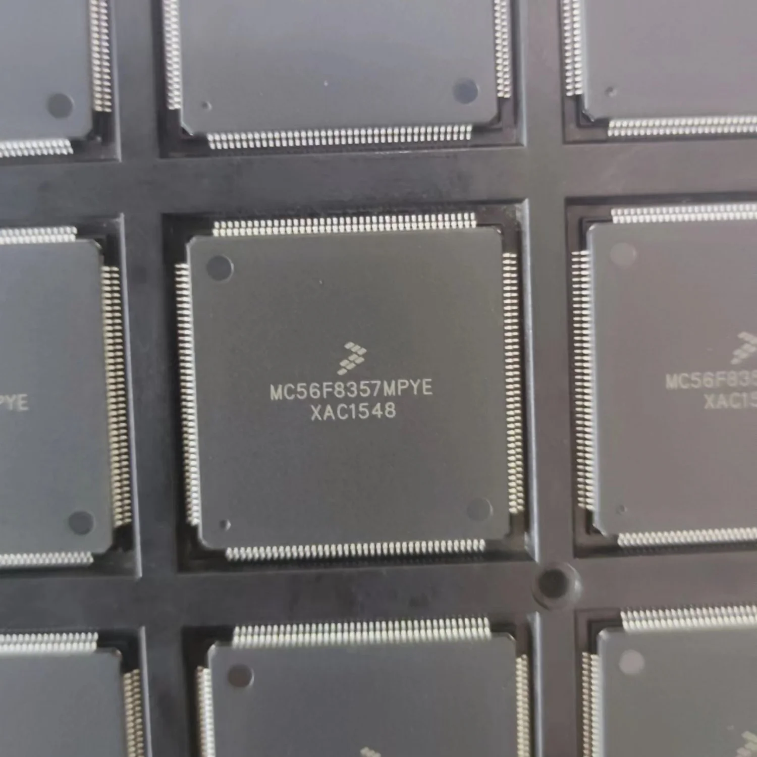 1~10pcs/lot MC56F8357MPYE VPYE QFP160 MC56F8357 100% Brand New Original.