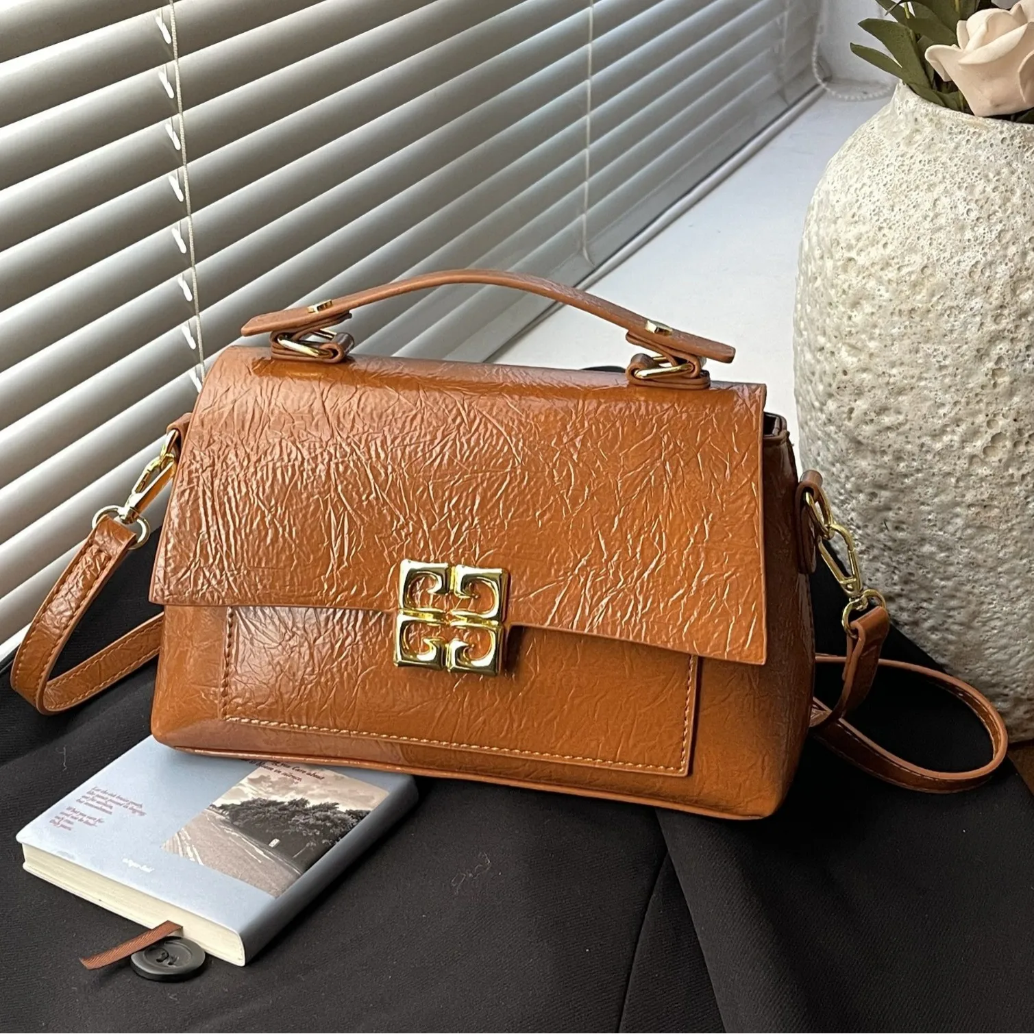 

2026 Premium Underarm Bag for Women, Fashionable Vintage Crossbody Shoulder Bag, Unique Design Luxe Purse, Trendy & Chic