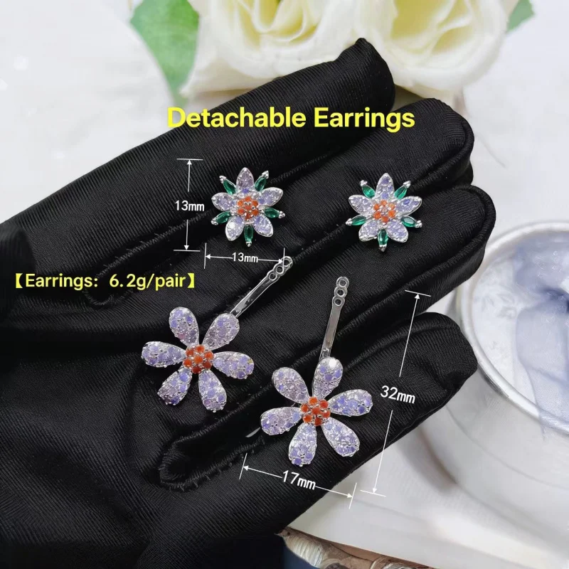 

This popular 925 silver flower-shaped earrings are perfect for women and young girls to wear. They can be detached and worn sepa