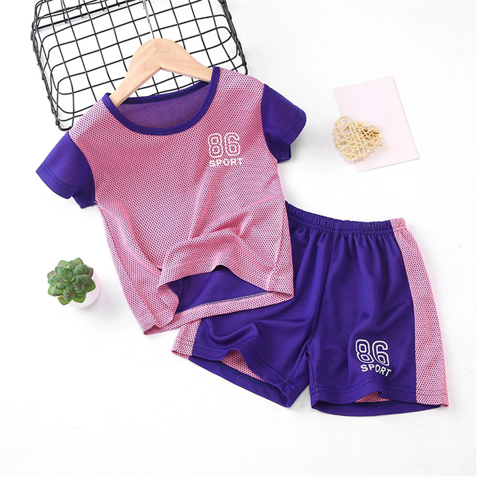 

Kids Boys Girls Summer Children Sports Jerseys T-shirt Shorts Tracksuit 2Pcs Basketball Team Suit Clothing Set Sports Outfits