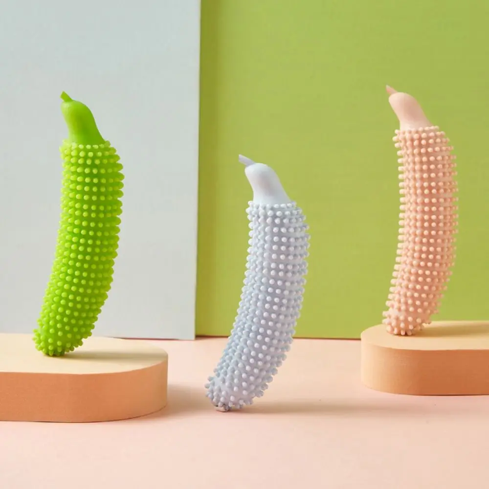 

Cucumber Shape Dog Teeth Grinding Stick Wear Resistant Bite Resistant Dog Biting Stick TPE Dog Chew Toy Self Happy