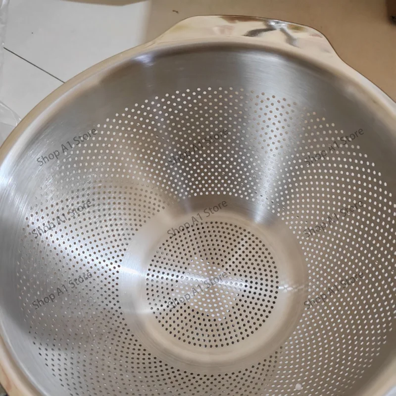 Durable multi-functional fruit bowl for household cleaning of vegetables. Stainless steel fruit bowl.