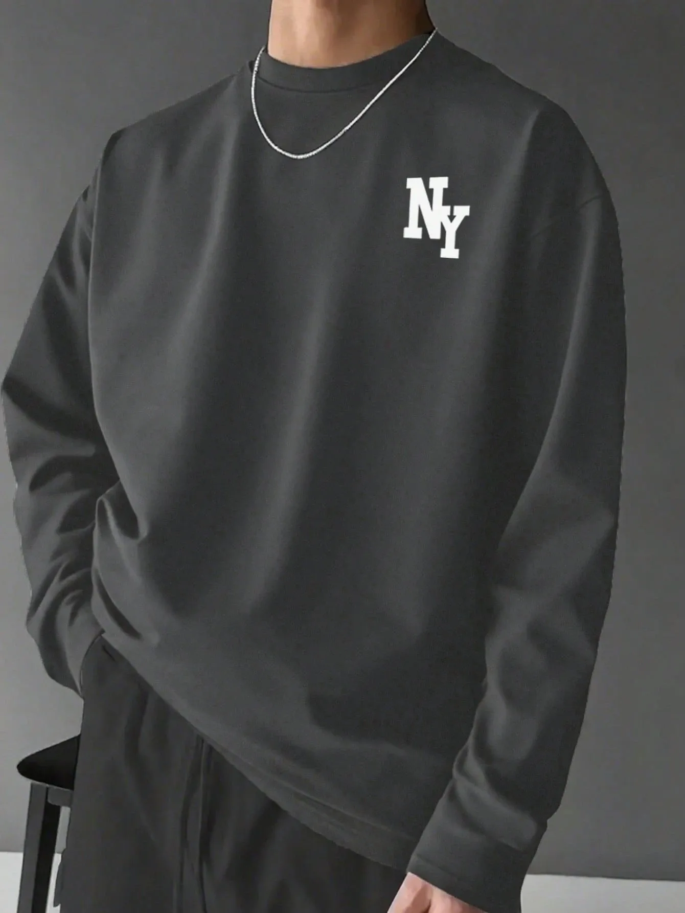 القميص الرجالي الجديد بأكمام طويلة لربيع وخريف 2025 كاجوال ناعم ومريح مع طباعة حروف ثلاثية الأبعاد #5