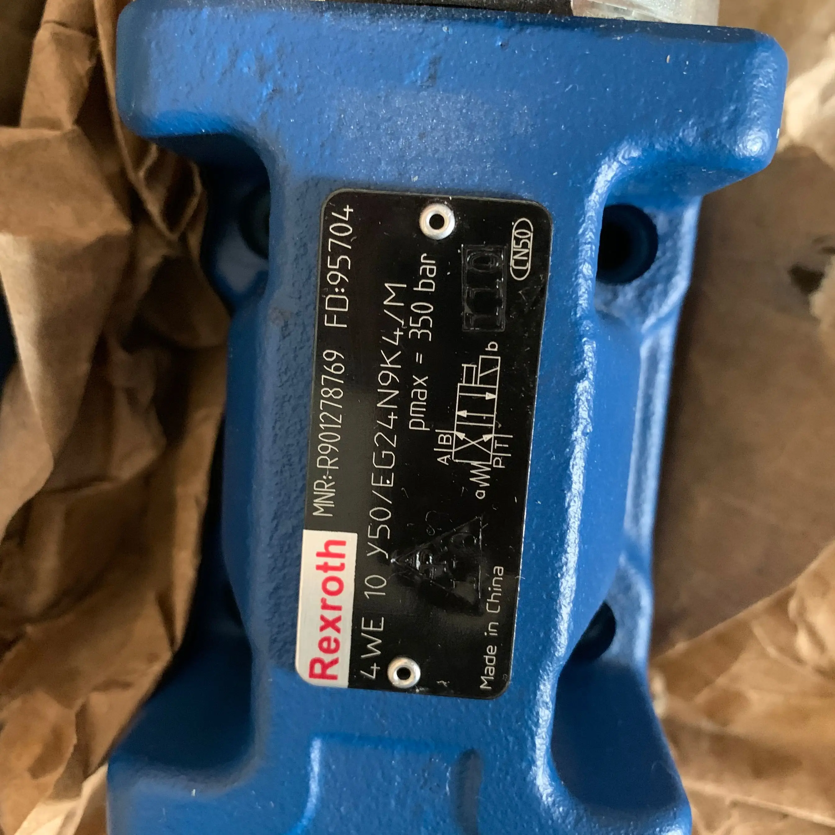 4 WE 10 Y5X/EG24N9K4/M R901278769 re  xroth Original Solenoid Valve SUN HYDRAULICS HYDRAFORCE eat on vi ck ers IH M-3SEW6C3X in