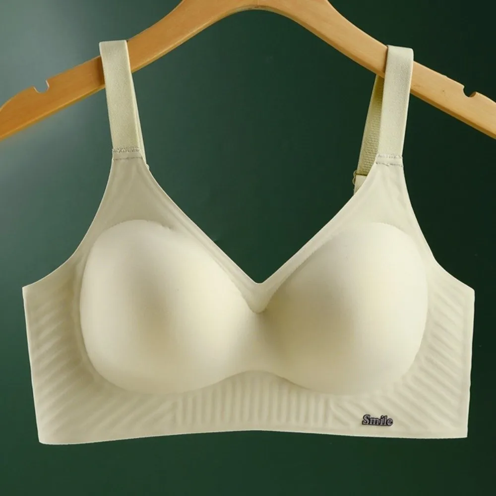 حمالة صدر بدون خياطة بحروف إنجليزية مقاومة للصدمات ومضادة للترهل حمالة صدر لاسلكية عميقة على شكل حرف V ملابس داخلية جيلي بلون سادة للنساء لليوجا