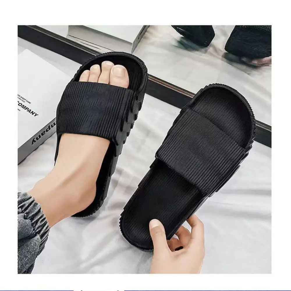 Luxuriöse Rutschfeste Herren-Hausschuhe Weiche Sohle PVC Einfarbige Strandpantoffeln Unisex Dickbesohlte Sandalen Sommer – Detail 6