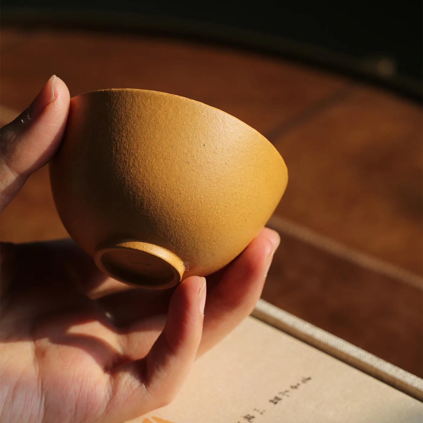 warm-tone-golden-bowl-zia-owner-cup-honey-light-large-north-er-xing-zia-handmade-tea-set-dining-utensils