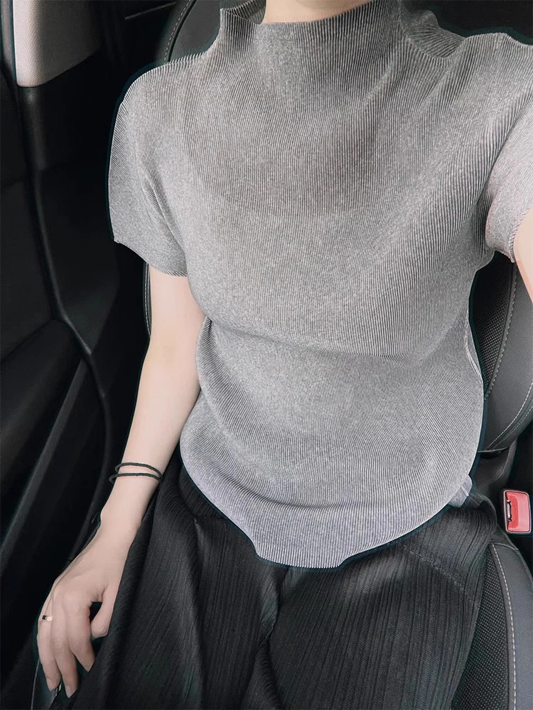 

Summer Casual Wear Three-Color Block Design Women's Short Sleeve Half High Collar Top And Pants Set Crumpled Style Fashionable