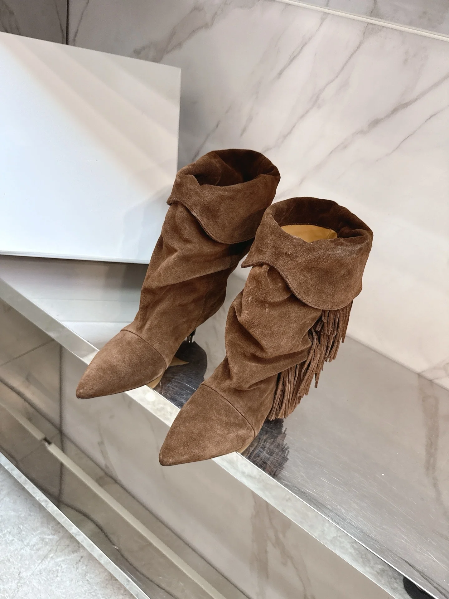 

2025 Winter autumn suede leather tassel short boots calfskin boots booties pleated genuine leather small thin heel boots