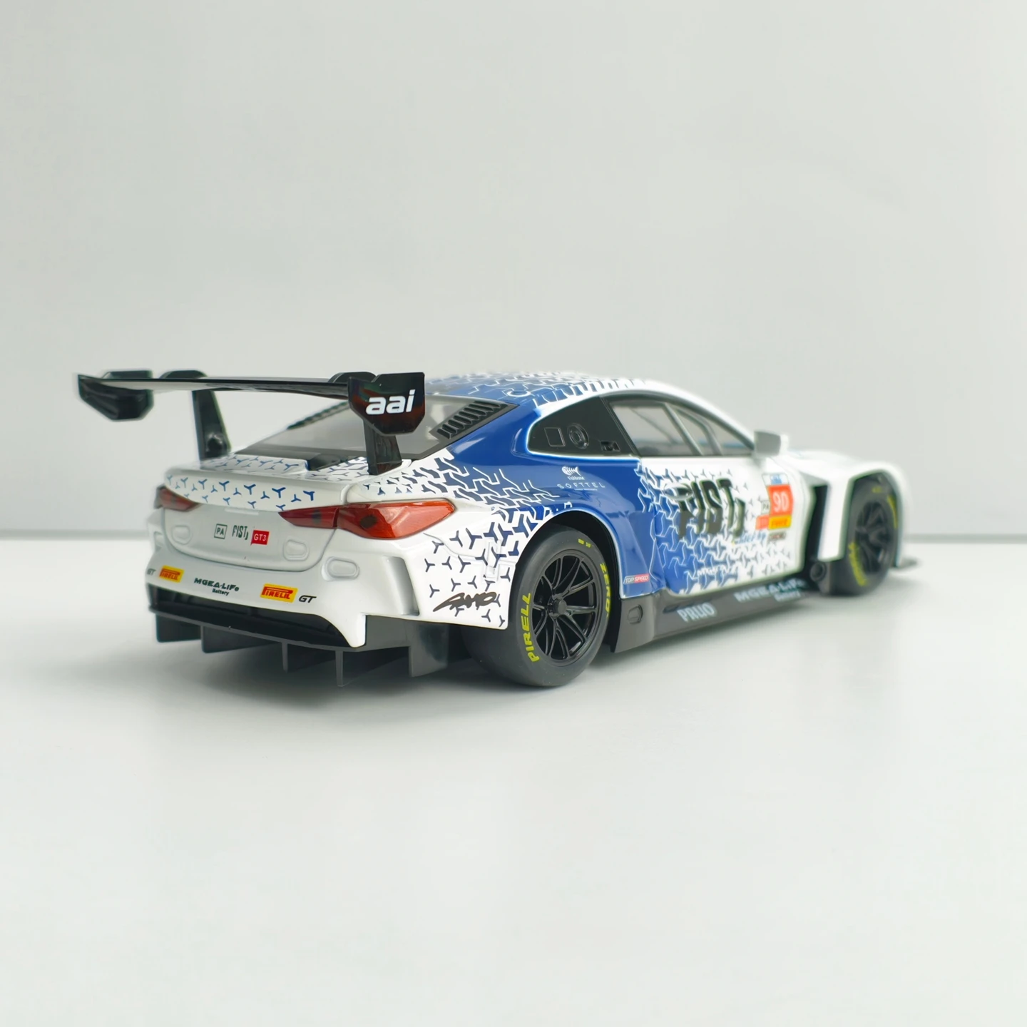 1: 24 simulation BMW M4 GT3 alloy car model decoration, doors and engine hood, trunk can be opened with sound and light