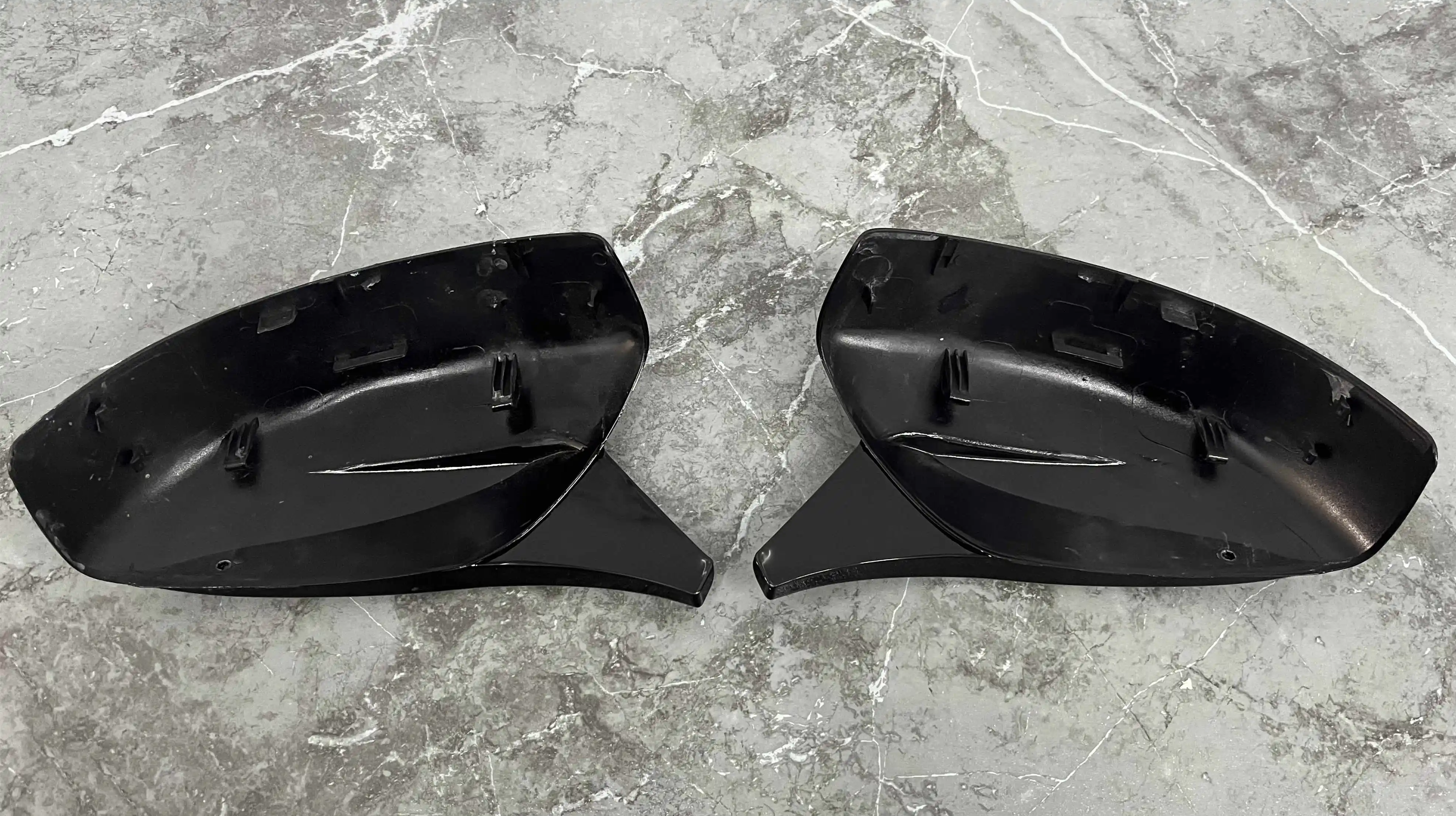 High quality black glossy rearview mirror cover with cow horn style suitable for Infiniti G37 rearview mirror cover