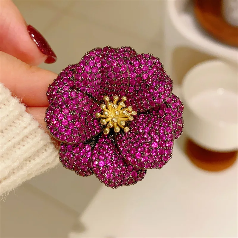 Retro High-end Colombian Emerald Multi-layer Flower Women\'s Brooch Elegant Design Suit Jacket Pin Temperament Accessories Gift