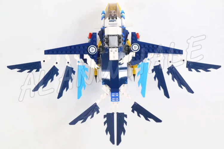 348pcs Chima Eris' Eagle Interceptor Winged Raven Glider CHI 10057 Building Block Sets Compatible With Model