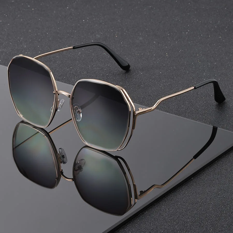 

Модные металлические солнцезащитные очки-полигоны унисекс в стиле киберпанк для мужчин и женщин, идеально подходят для вечеринок, пляжа, отпуска, в качестве подарка