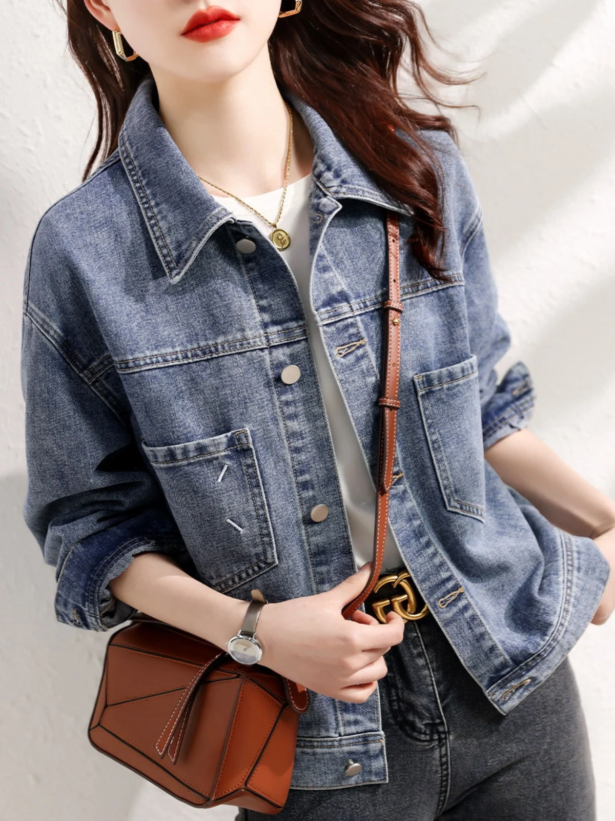 

Джинсовая джинсовая куртка для похудения, женская простая универсальная крутая весенне-осенняя верхняя одежда с принтом, длинная свеч, обычная длина